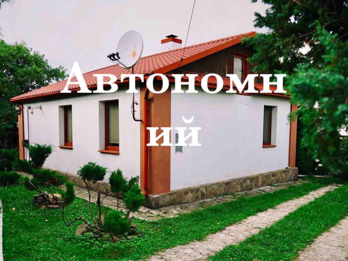 Sadyba Pochayiv Vila Pochaiv Exterior foto
